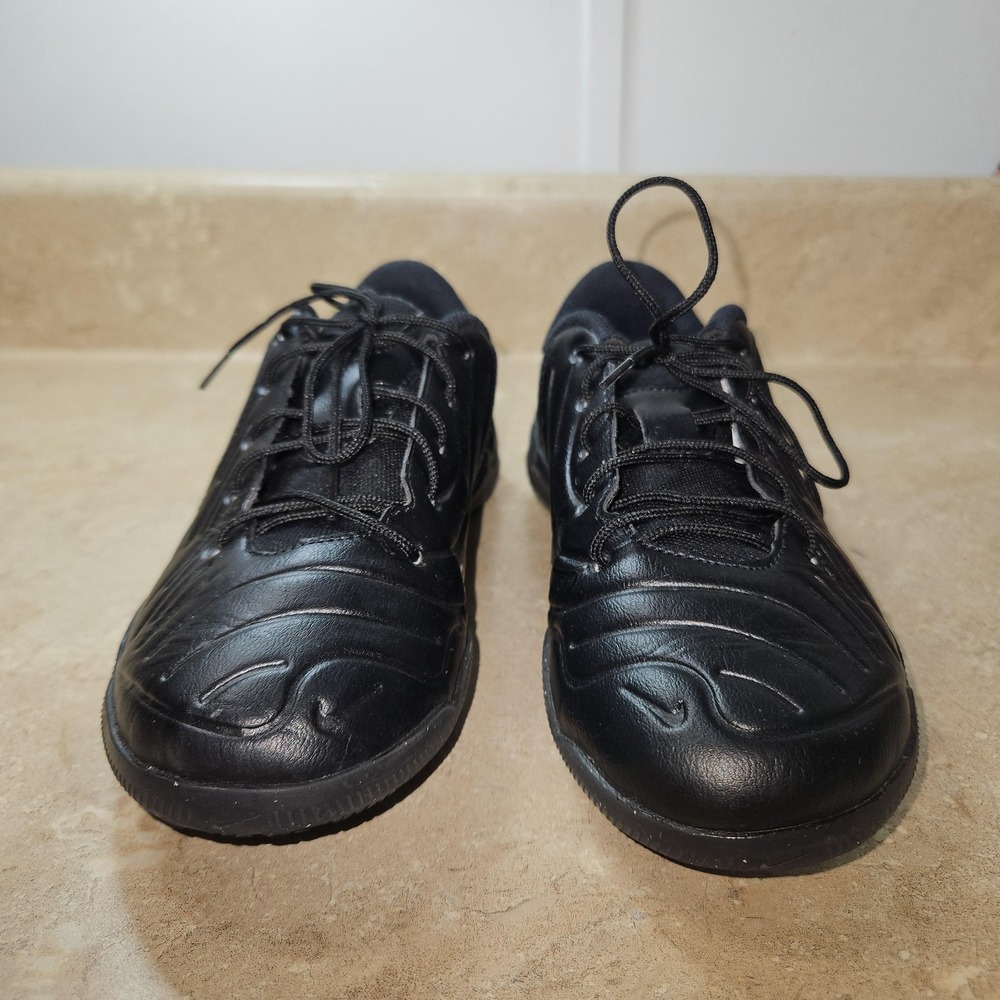 Nike Tiempo Legend 10 Academy Indoor Soccer Shoe Youth 2Y Black DV4354-002 Court - Picture 4 of 11